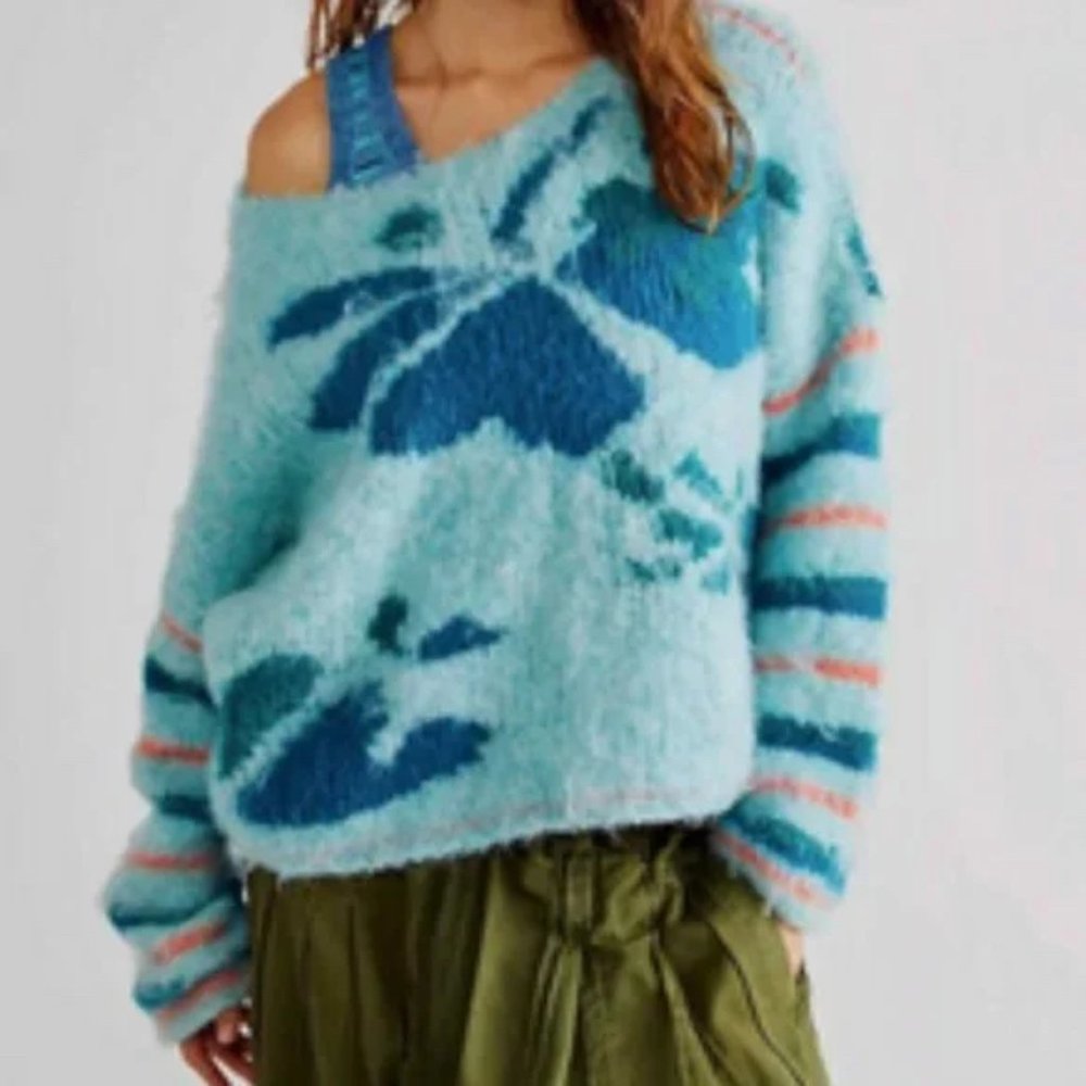 Free People Lily Pullover Sweater in Mosaic Sky Combo Extra Small